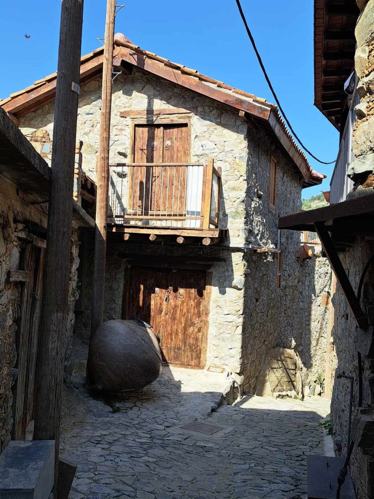 Rooms, History of Pitharia